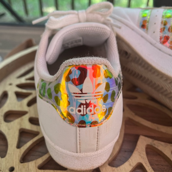 Adidas’s ShellToe Allstar Cheetah Holographic women’s shoes size 5.5 fits bigger - Picture 7 of 11